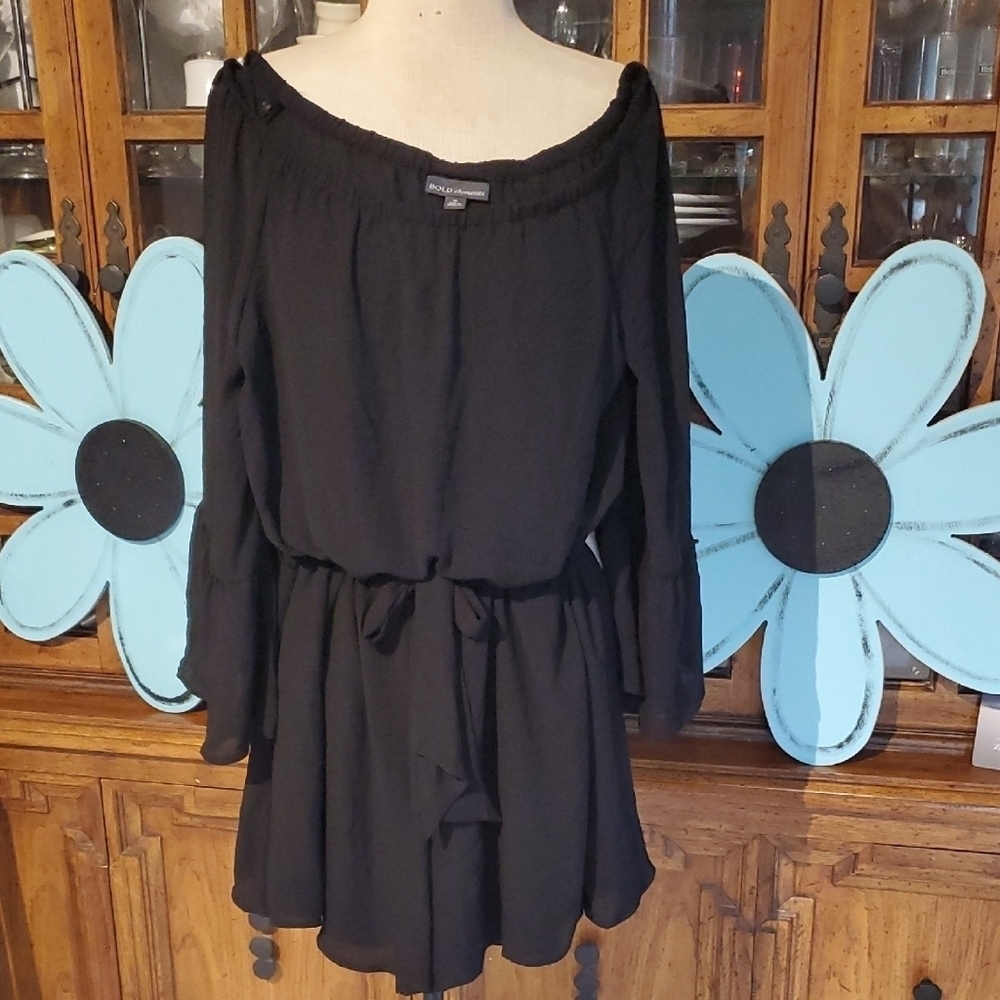 BOLD Elements Elegant Black Dress